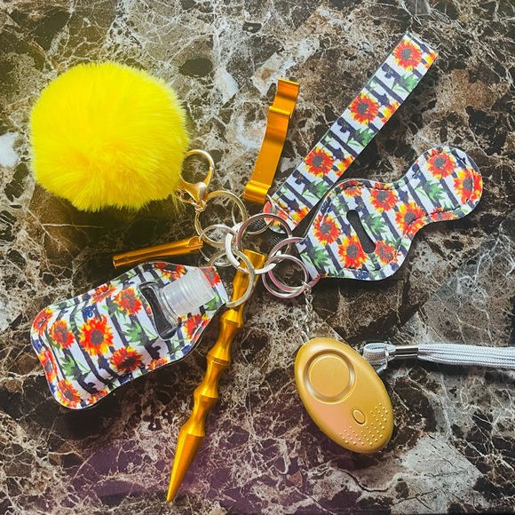 Self Defense Keychain - Picture 1 of 2